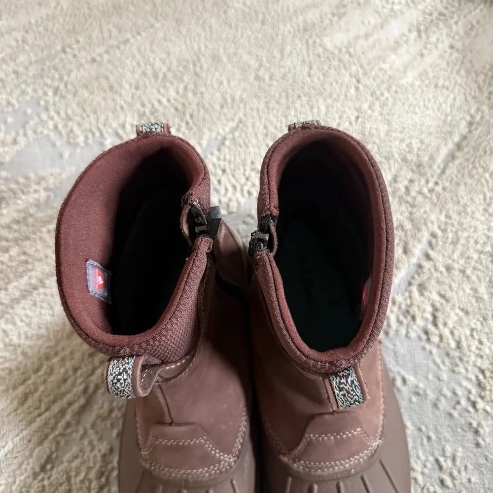L.L.Bean Storm Chaser winter boots brown leather primaloft side zip waterproof 7